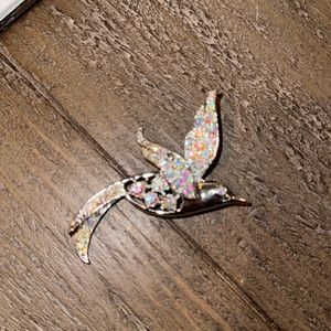 Vintage Sarah Coventry Hummingbird Brooch with Rhinestones